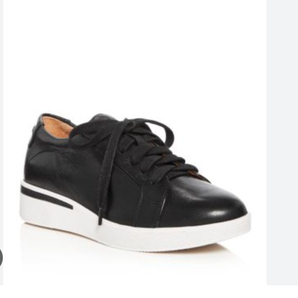 Gentle Souls Haddie Black Leather Lace Up Low Top Sneakers